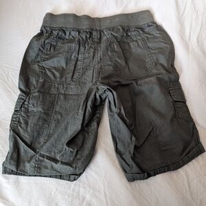 D. Jeans olive size 4